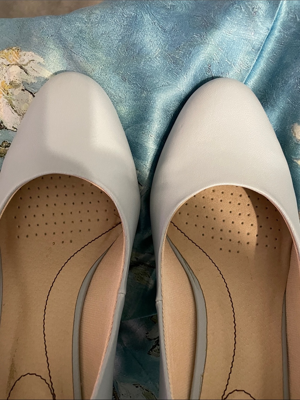 Life Stride Women's Pale Blue Patent Round-Toe Flats - Picture 7 of 8